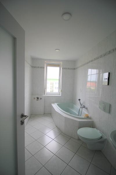 Bad Dachgeschosswohnung Zeitz