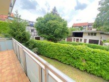 Blick ins Gr�ne Neu renovierte 2-Raum-Eigentumswohnung mit gro�em S�dbalkon, Mietrendite ca. 8,9 %