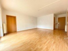 Blick zum Wohnungseingang Neu renovierte 2-Raum-Eigentumswohnung mit gro�em S�dbalkon, Mietrendite ca. 8,9 %