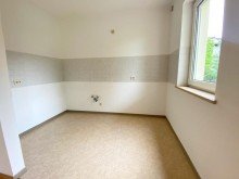offene K�che Neu renovierte 2-Raum-Eigentumswohnung mit gro�em S�dbalkon, Mietrendite ca. 8,9 %