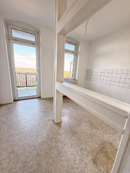 K�che mit Austritt zum Balkon Etagenwohnung Zeitz